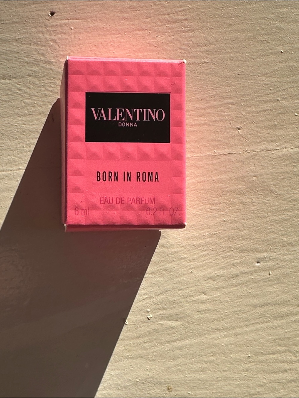 Valentino Born in Roma - .2oz